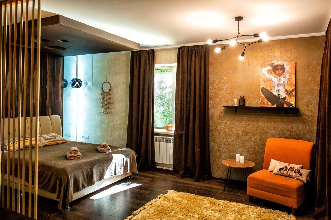 Золотое Тепло Appartement Tsjernihiv Buitenkant foto